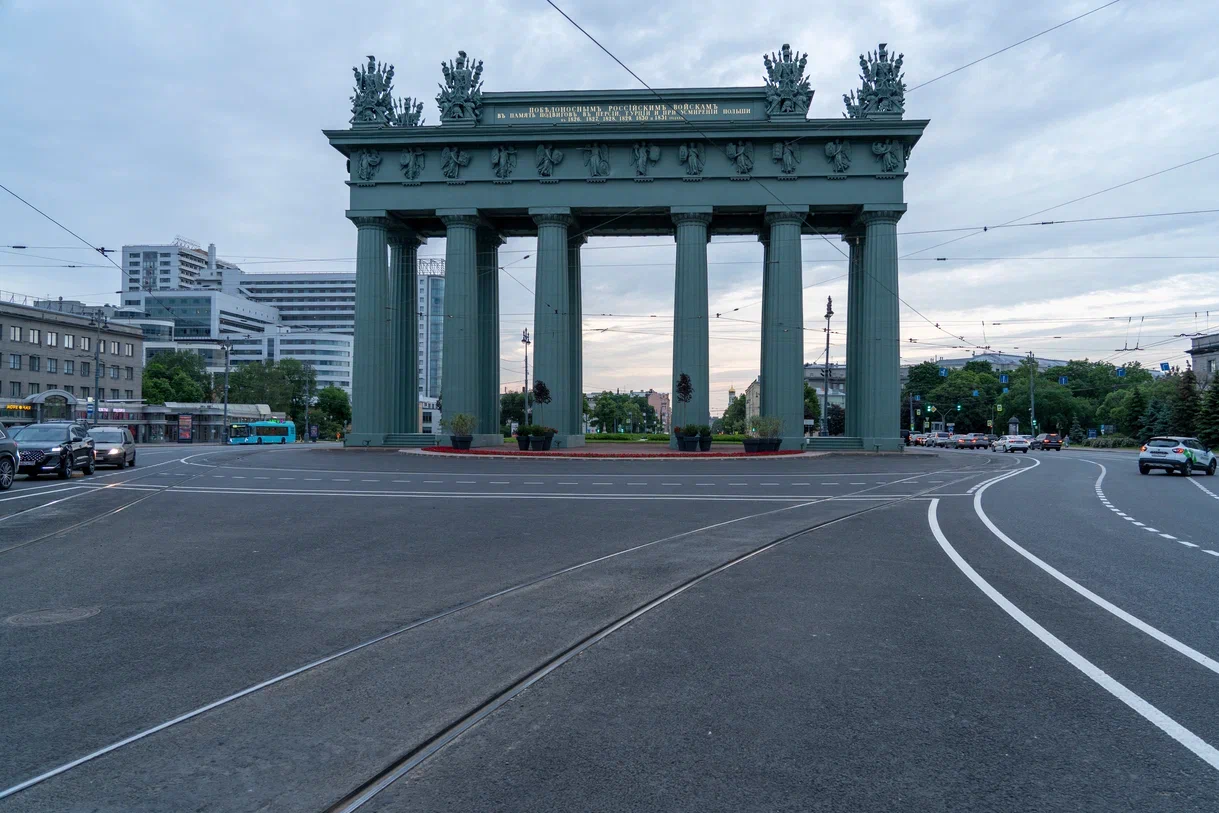 Дорожники завершили ремонт 5-километрового участка Московского проспекта